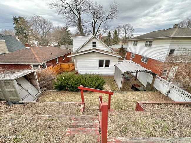 Building Photo - 36 Daytona Ave