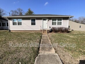 Building Photo - 221 Gilbert St