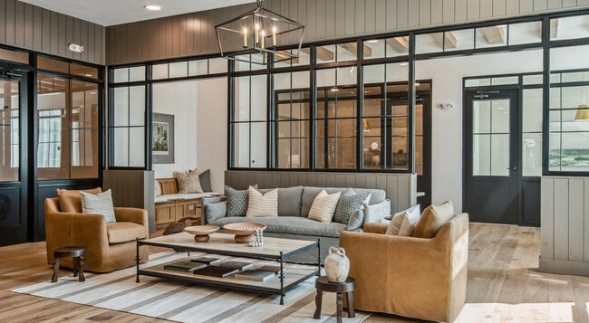 Building Photo - 1301 Leah Ave