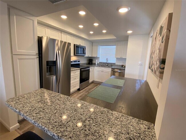 Building Photo - 5575 Gulf Blvd