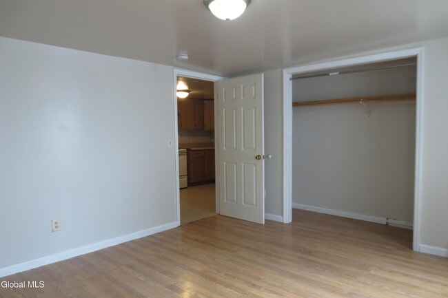 Building Photo - 34 Lake Ave