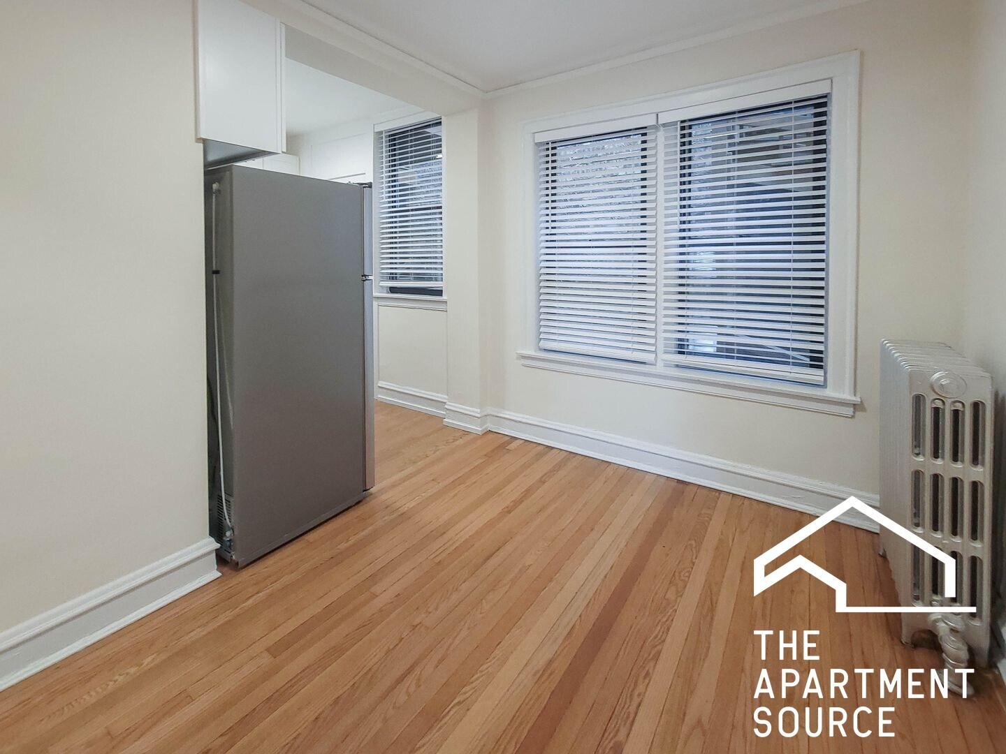 Building Photo - 4506 N Ashland Ave