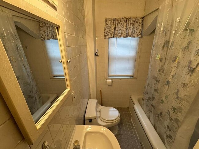 Building Photo - 11478 Engleman Rd