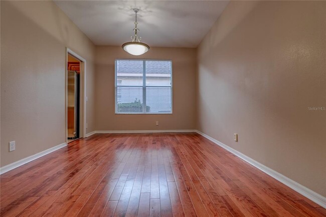 Building Photo - 10215 Evergreen Hill Dr