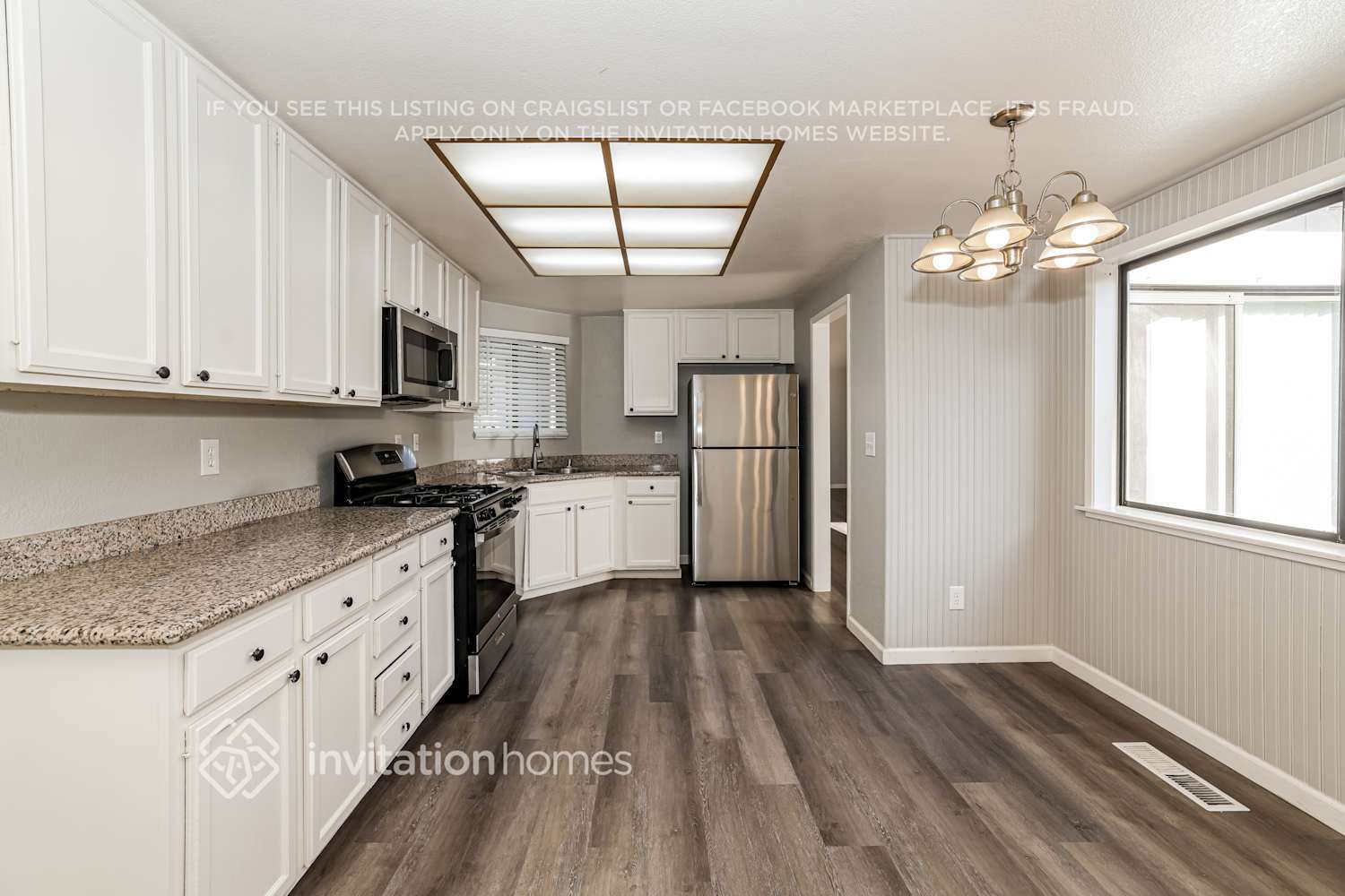 Building Photo - 1401 Mandarin Ct