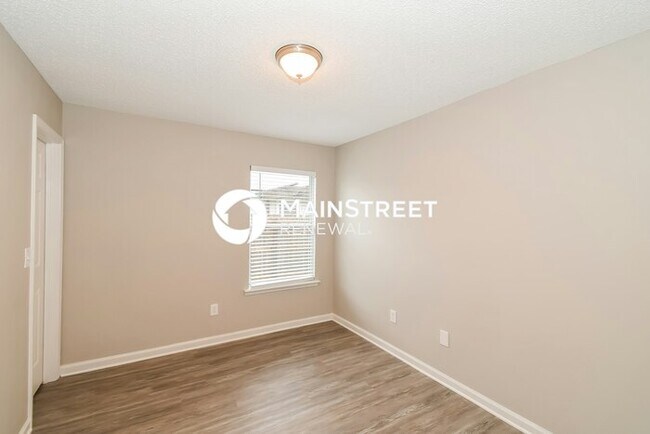 Building Photo - 4 Bedroom Pet-Friendly Home in Jacksonvill...