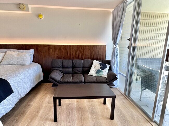 Building Photo - 445 Seaside Ave