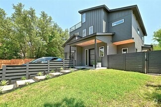 Building Photo - 2909 Kuhlman Ave