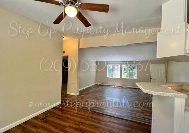 Building Photo - 23495 Kreitzer Way