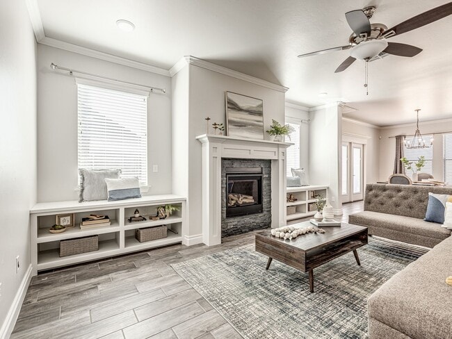 Building Photo - Pool + Deer Creek Schools + 4 bedrooms + 3 car garage + Bonus Room