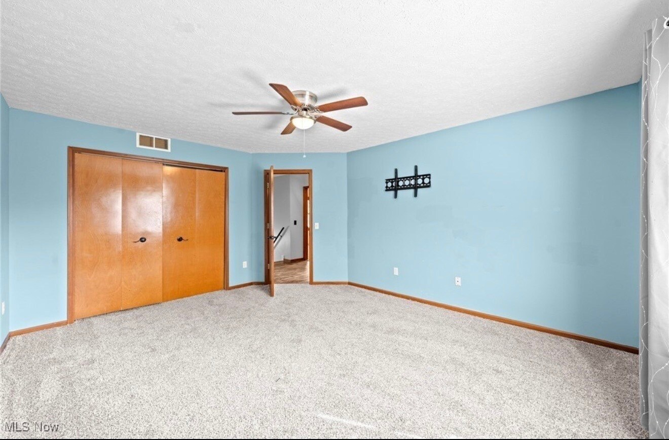 Building Photo - 430 Charleton Dr