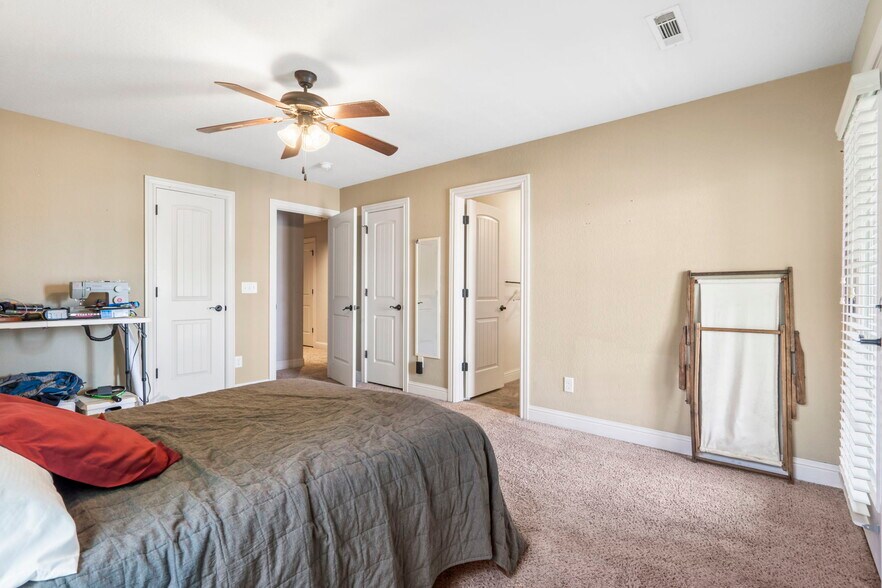 Building Photo - 4263 West Marlowe Lane