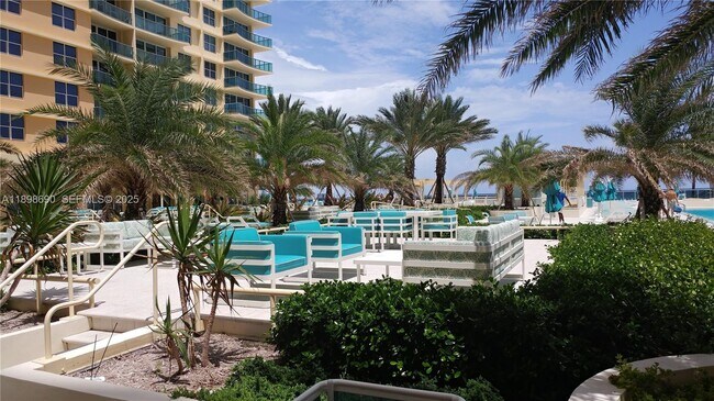 Building Photo - 2501 S Ocean Dr