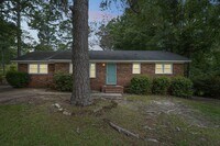 Building Photo - 628 Mclamb Dr
