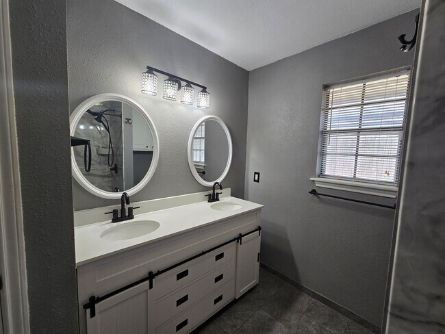 Building Photo - 6314 Ramsgate Cir