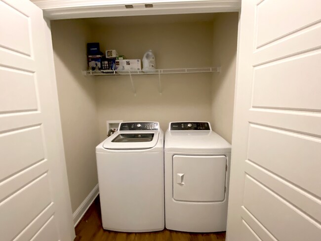 Laundry - 25806 Pollard Rd