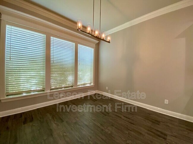 Building Photo - 2076 Highpoint Pl