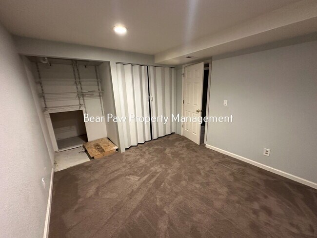 Building Photo - Spacious 3-Bed, 3-Bath Gem in Arvada!"