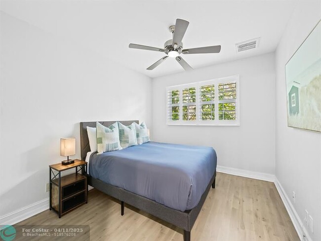 Building Photo - 1705 E Las Olas Blvd