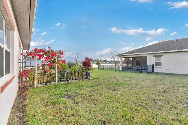 Building Photo - 5092 Twin Lakes Blvd