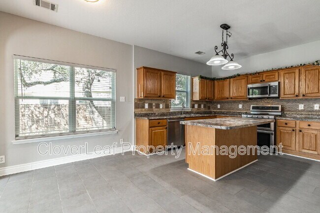 Building Photo - 106 Red Willow