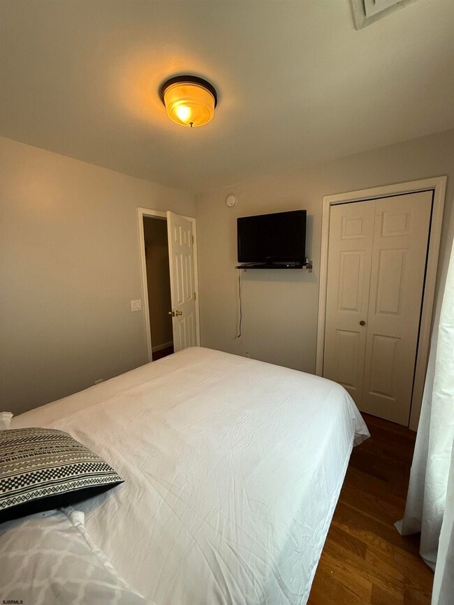 Building Photo - 43 N Trenton Ave