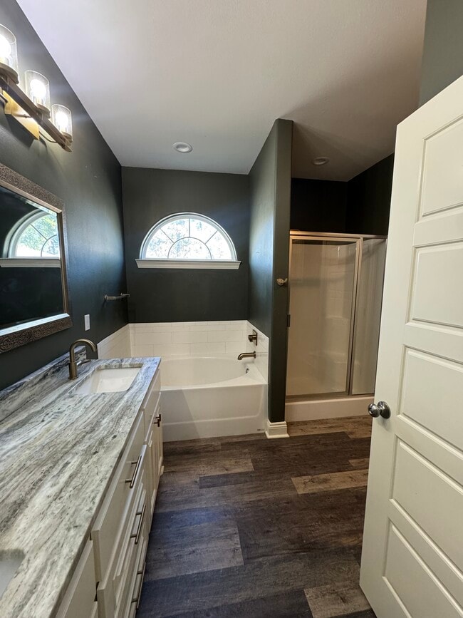 Building Photo - 32639 Cynthia Dr