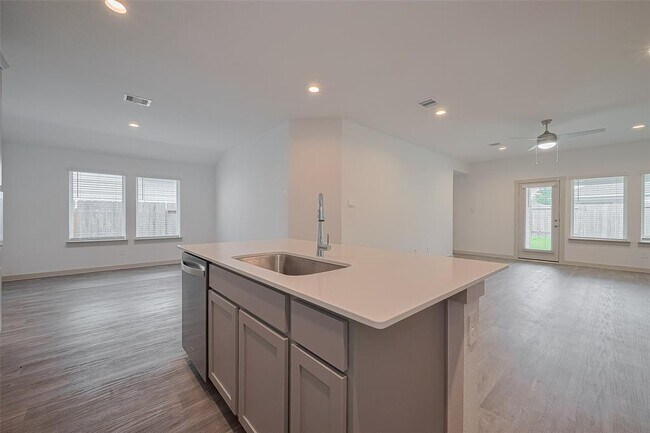Building Photo - 12715 Basinghall Ln