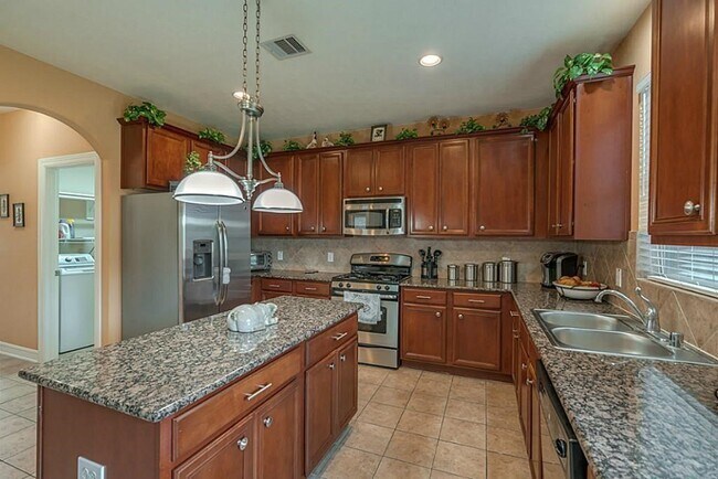 Building Photo - 14931 Opera House Row Dr