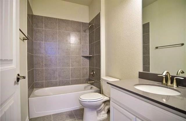 Building Photo - 812 Birdie Dr