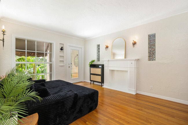 Building Photo - 341 Nottingham Blvd