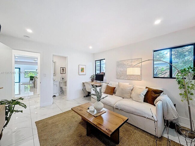 Building Photo - 1367 NW 41st St