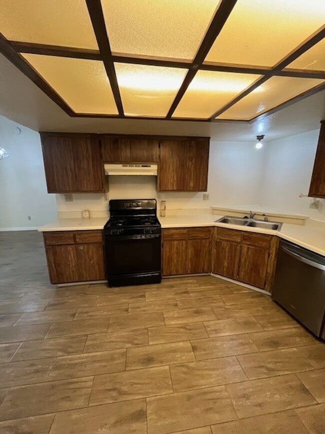 Building Photo - Coming Soon!