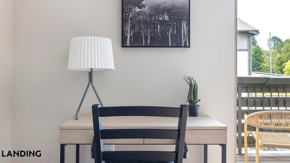 Building Photo - 1000 Forestview Dr