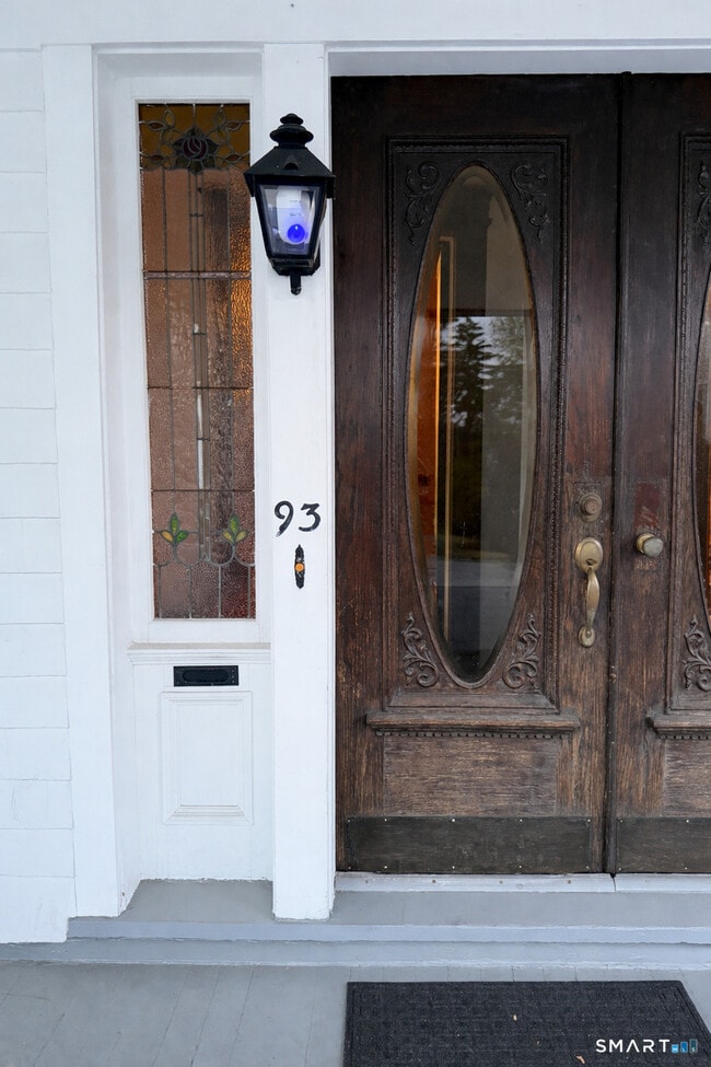 Building Photo - 93-95-95 Alpine St