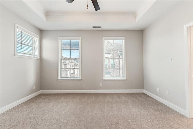 Building Photo - 5051 Pinckney Ln