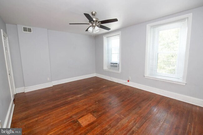 Bedroom - 3803 Sharp St