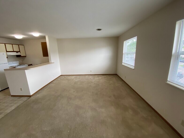 Building Photo - 114 Sandstone Ct