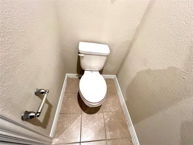 Building Photo - 633 Hidden Cove Dr