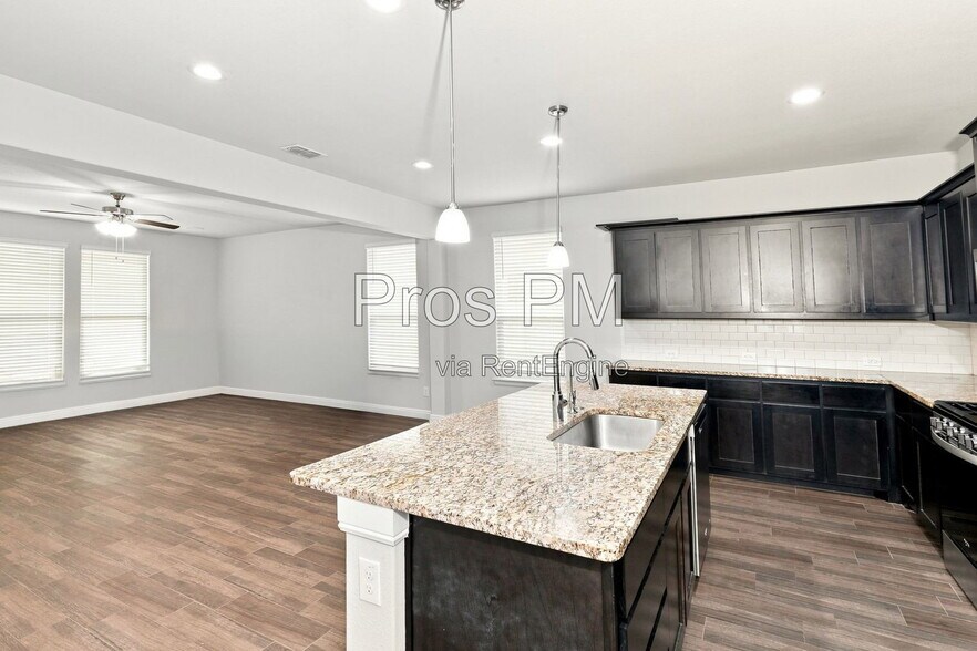Building Photo - 1512 Brindle St