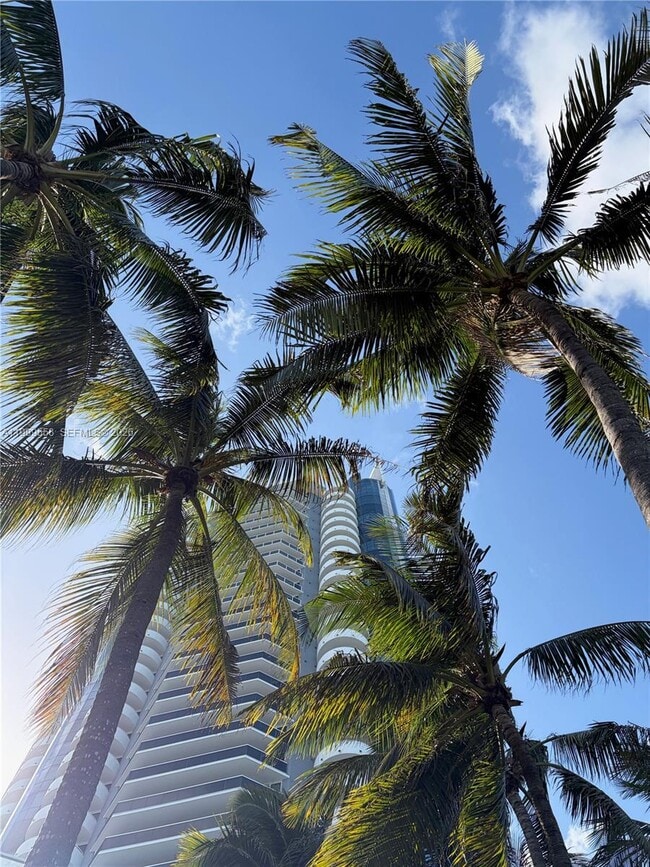 Building Photo - 6301 Collins Ave