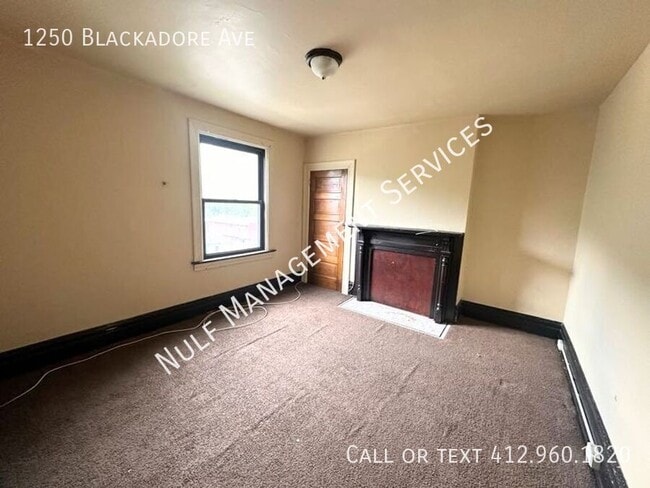 Building Photo - 1250 Blackadore Ave