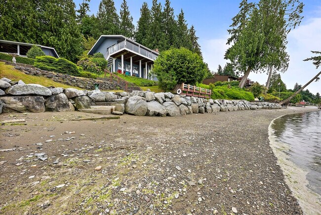 Building Photo - 153 Maple Ln NW