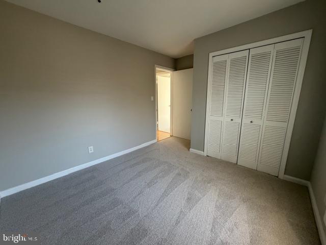 Building Photo - 3175 Summit Square Dr