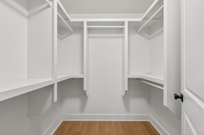 Building Photo - 5509B Louisiana Ave