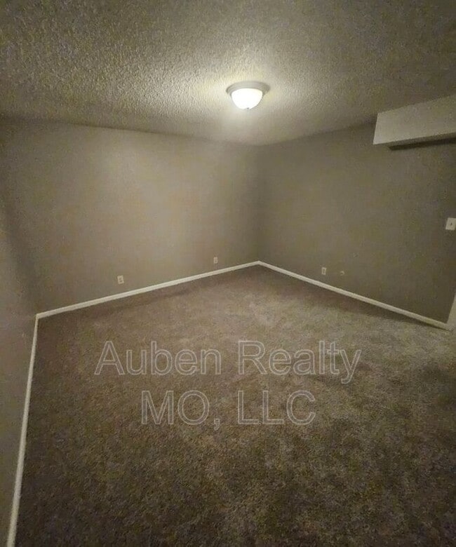 Building Photo - 11757 Wood Oak Ave