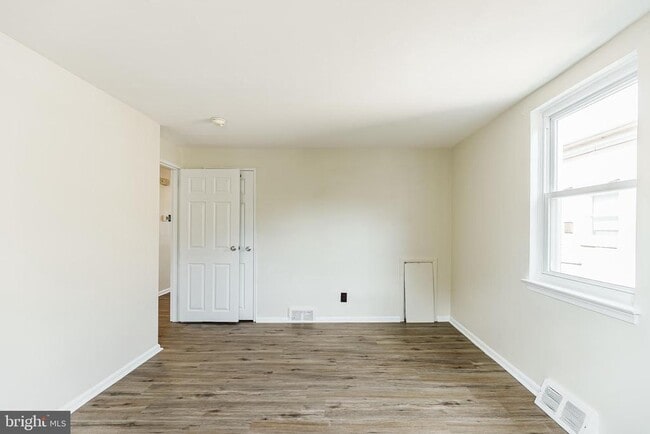 Building Photo - 116 Clement Rd