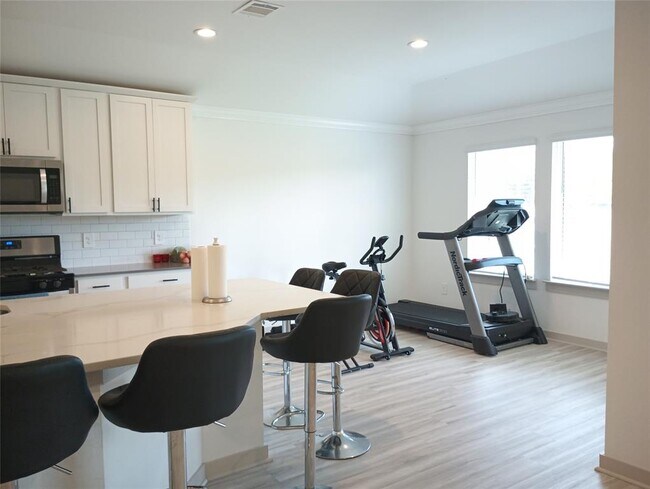 Building Photo - 3335 Balboa Grove Ln