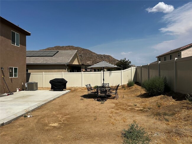 Building Photo - 28388 Memory Ln