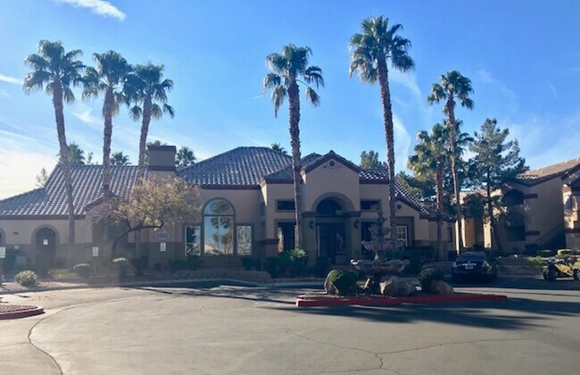 Building Photo - AWESOME 2 BEDROOM UPGRADED CONDO NEAR STRIP W/ RV PARKING!!!